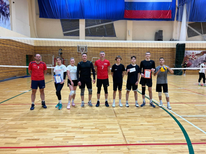 СПОРТИВНАЯ МОЛОДЕЖЬ 