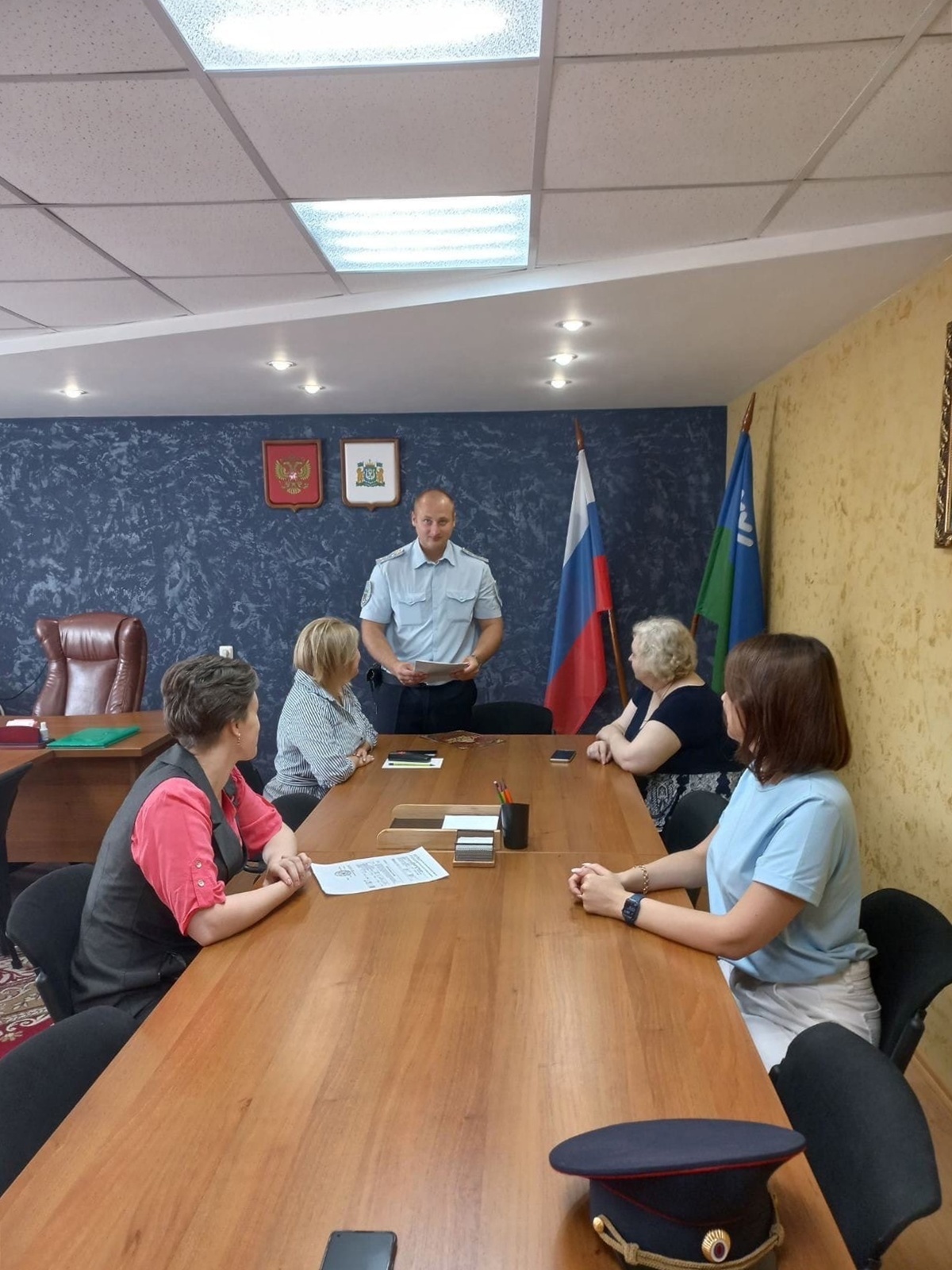 Сельские участковые Белоярского района проводят тематические «круглые столы»