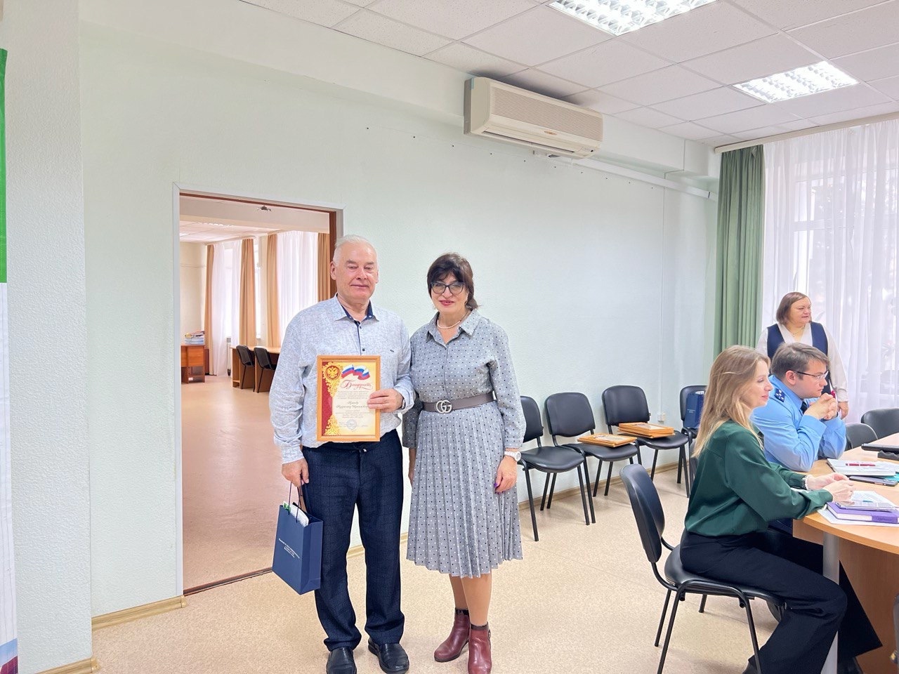 13 октября 2025 Общественники в Белоярском отмечены за работу с детьми