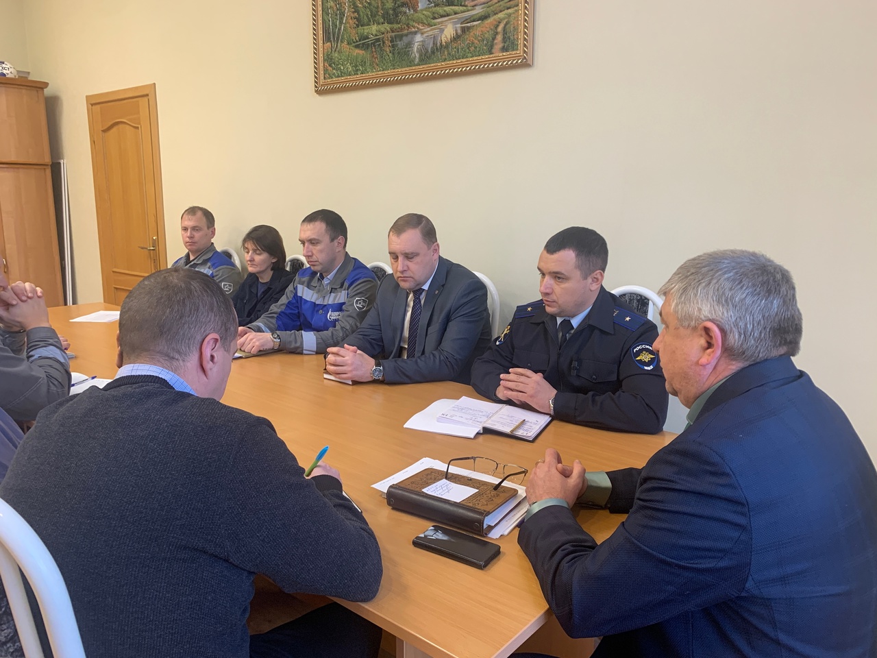 Следователи Белоярского проводят профилактику мошенничеств с работниками газотранспортной отрасли территории