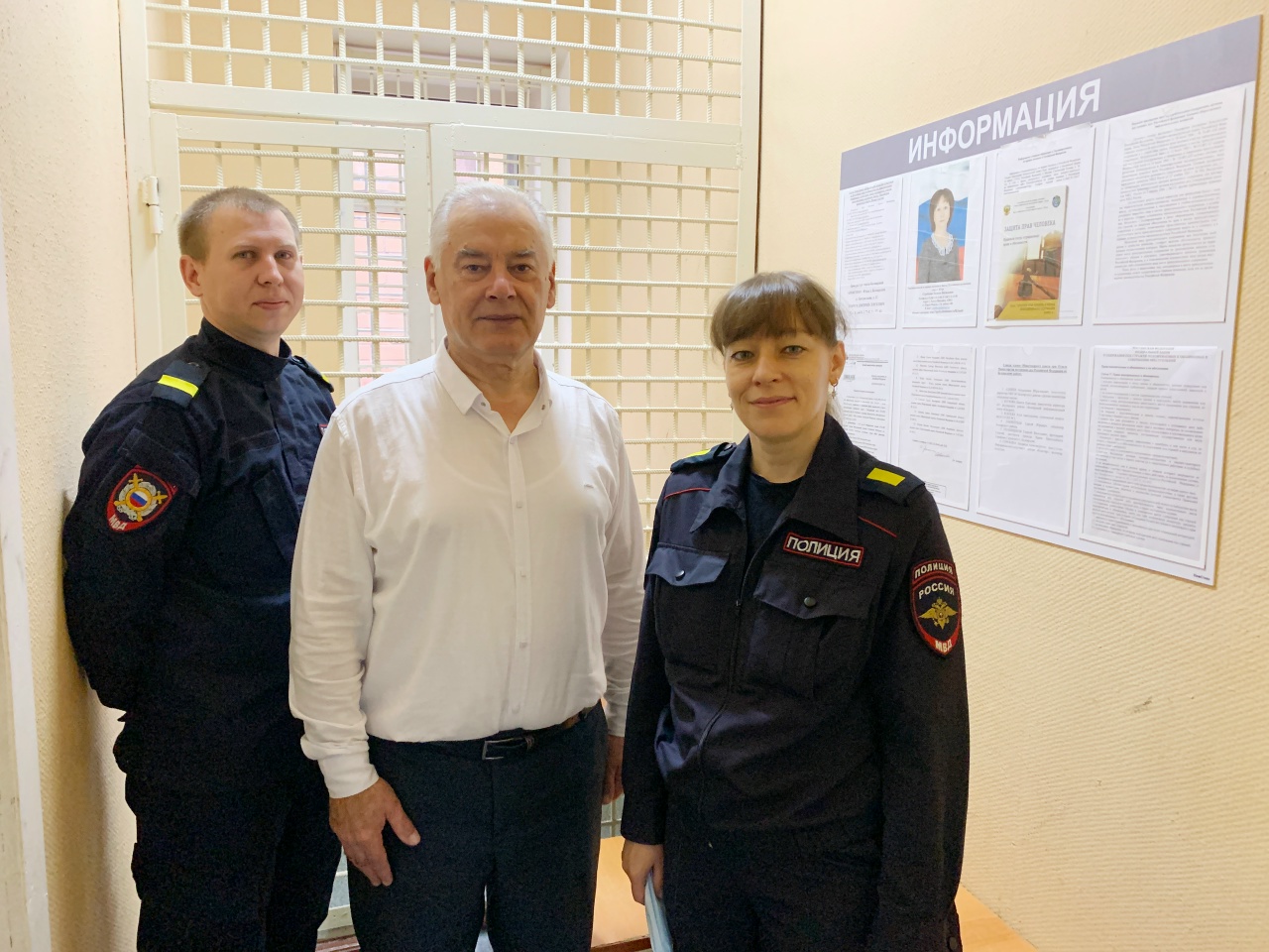 Общественники в Белоярском проверили изолятор временного содержания