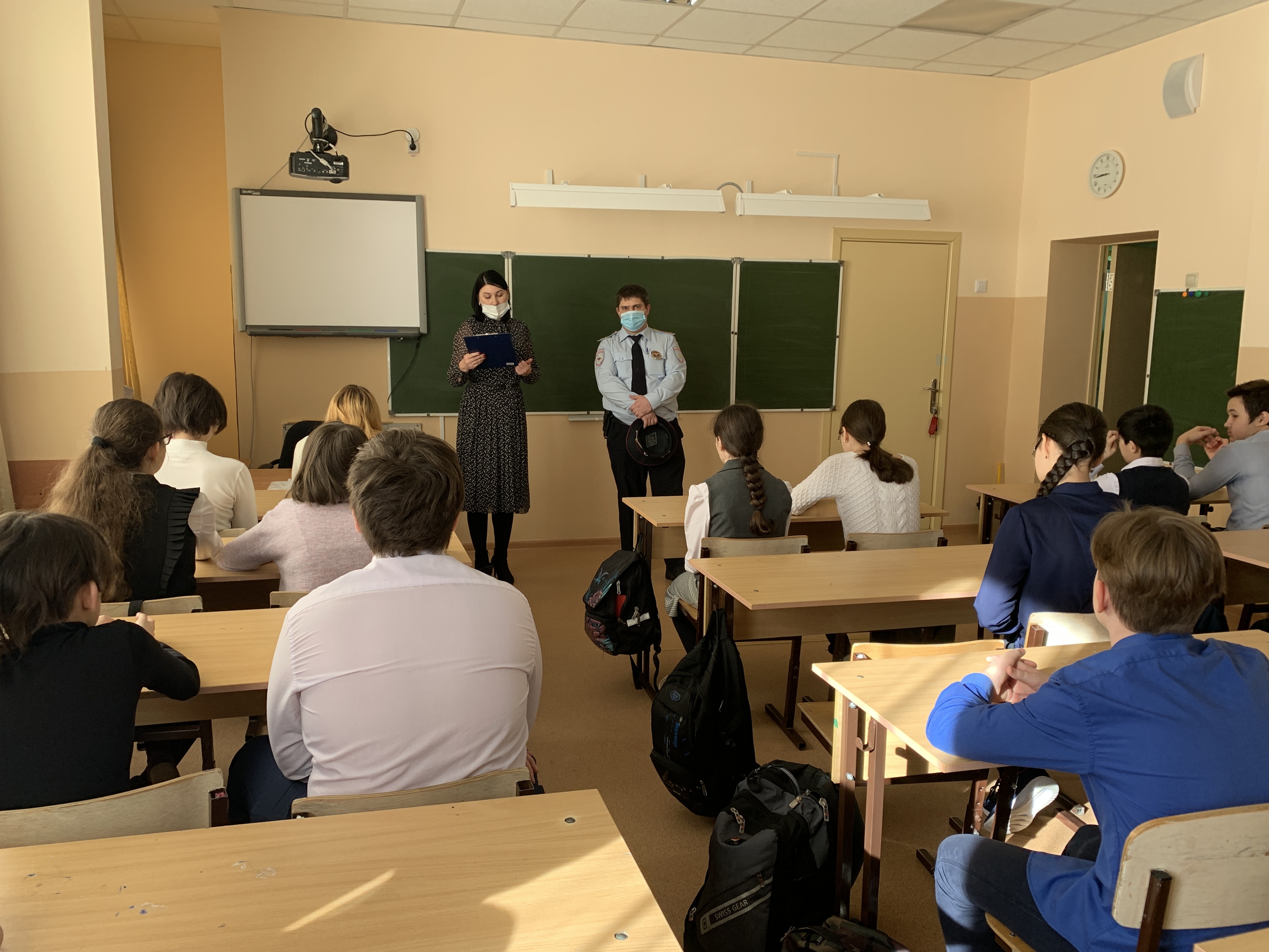 16 апреля 2021 Члены общественного совета проводят лекции в рамках акции "Твой выбор"