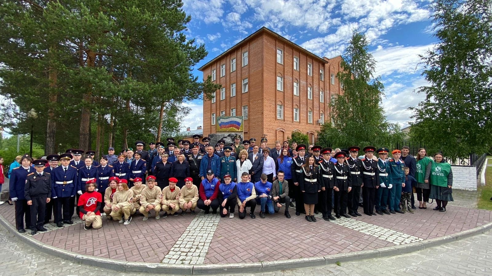 01 июля 2022 Общественники и полицейские почтили память ветеранов боевых действий