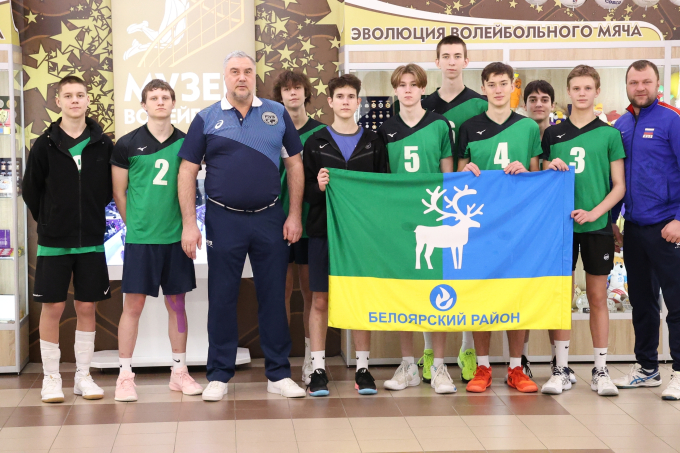 В ШАГЕ ОТ ПЬЕДЕСТАЛА 