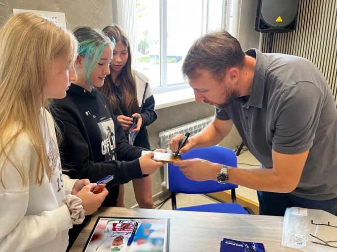 ЕВГЕНИЙ АЛЕКСАНДРОВИЧ ДЕМЕНТЬЕВ