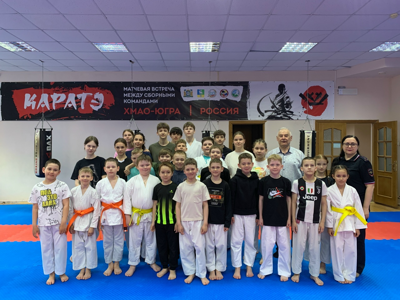 Общественники и полицейские в Беляорском встречаются с детьми накануне летних каникул