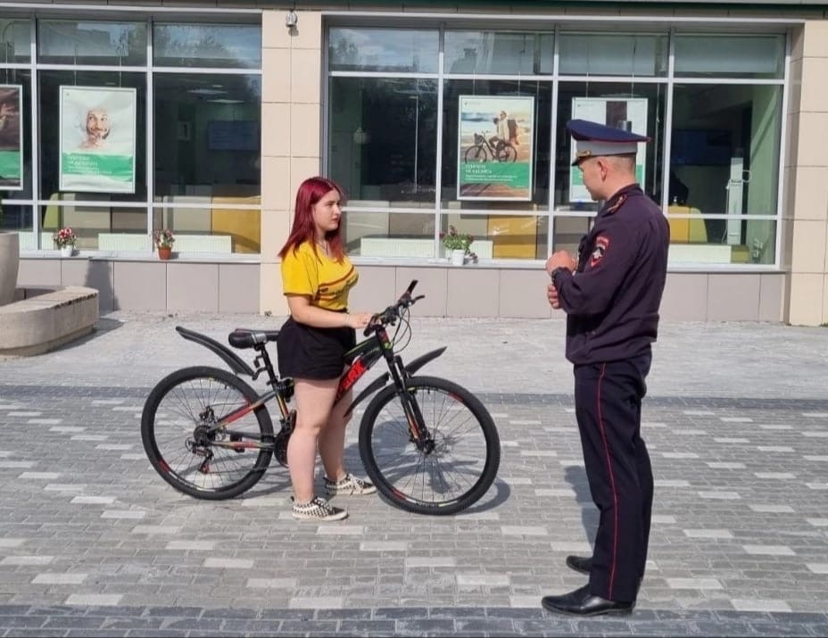 На улицах Белоярского сотрудники Госавтоинспекция Белоярского района проводят профилактические мероприятия «Юный велосипедист»