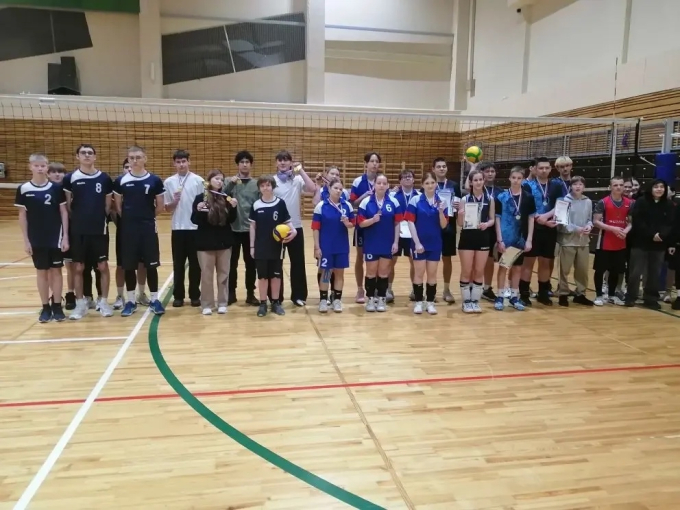 РАЙОННЫЕ СОРЕВНОВАНИЯ ПО ВОЛЕЙБОЛУ