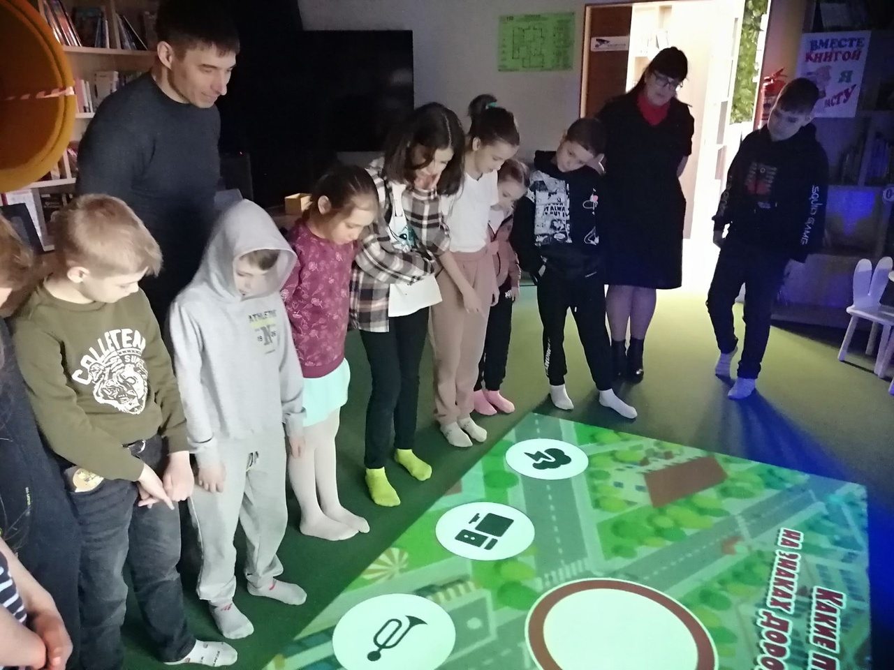 17 мая 2023 Общественники и полицейские провели для юных спортсменов Белоярского обучающее интерактивное занятие