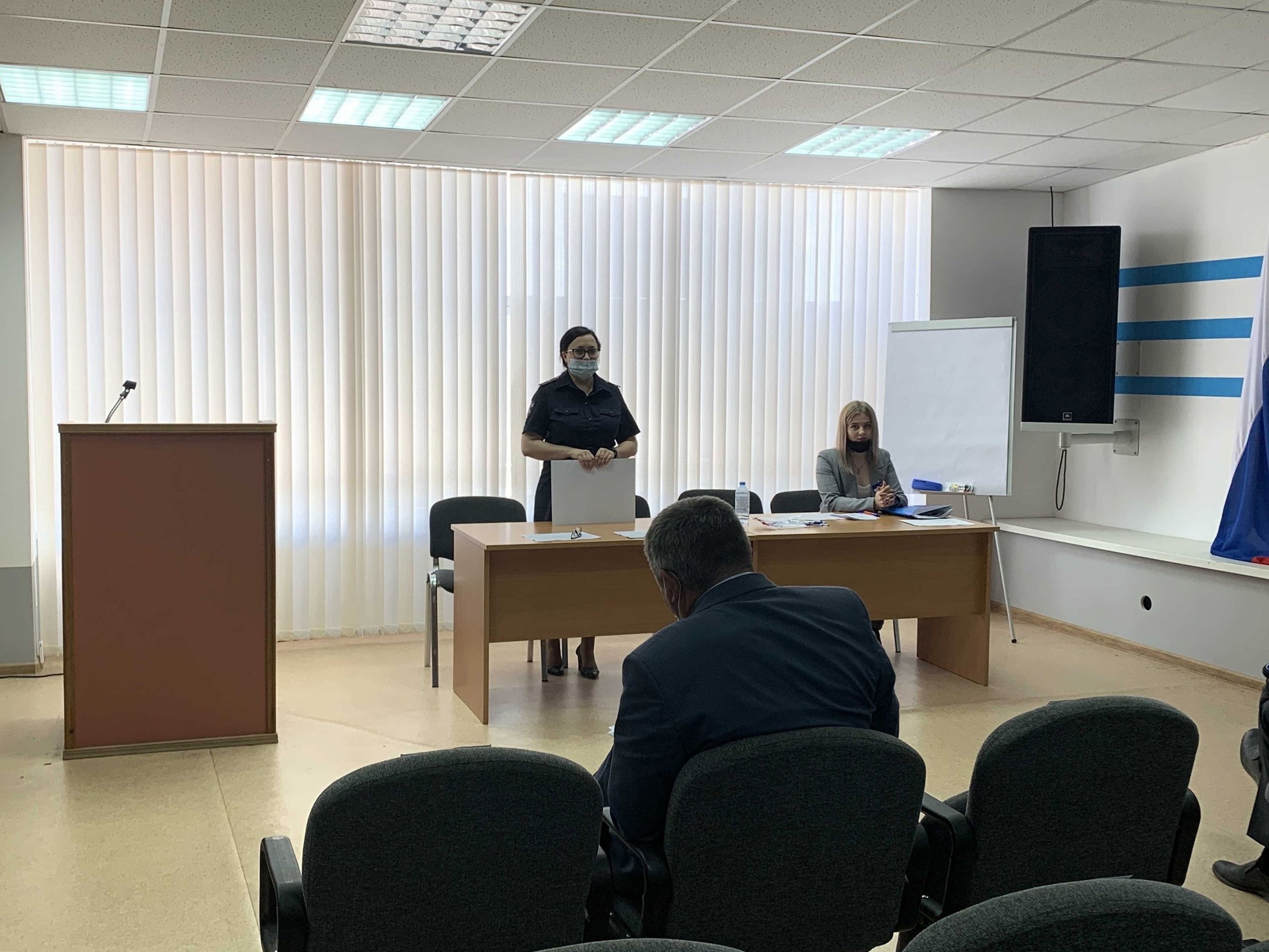 О мошенничествах рассказали белоярские полицейские работникам газотранспортных предприятий города 