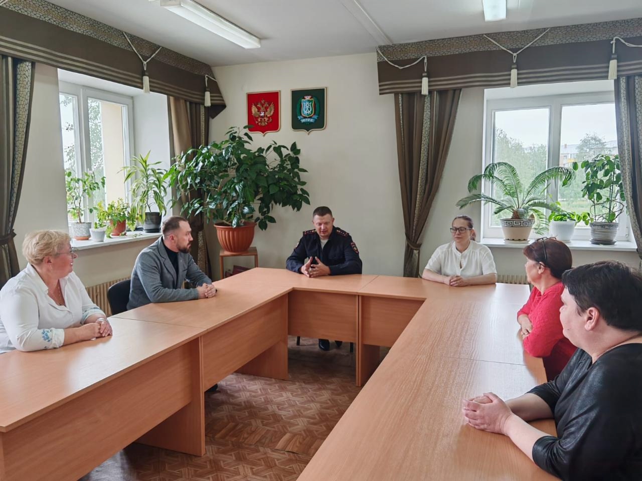 Полицейские Белоярского встретились с работниками военного комиссариата