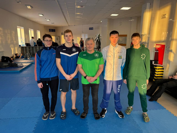 ПОБЕДИТЕЛИ И ПРИЗЕРЫ ЧЕМПИОНАТА И ПЕРВЕНСТВА ОКРУГА